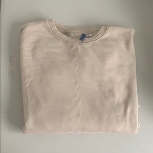 H&M “Divided” Crew Neck Swearshirt